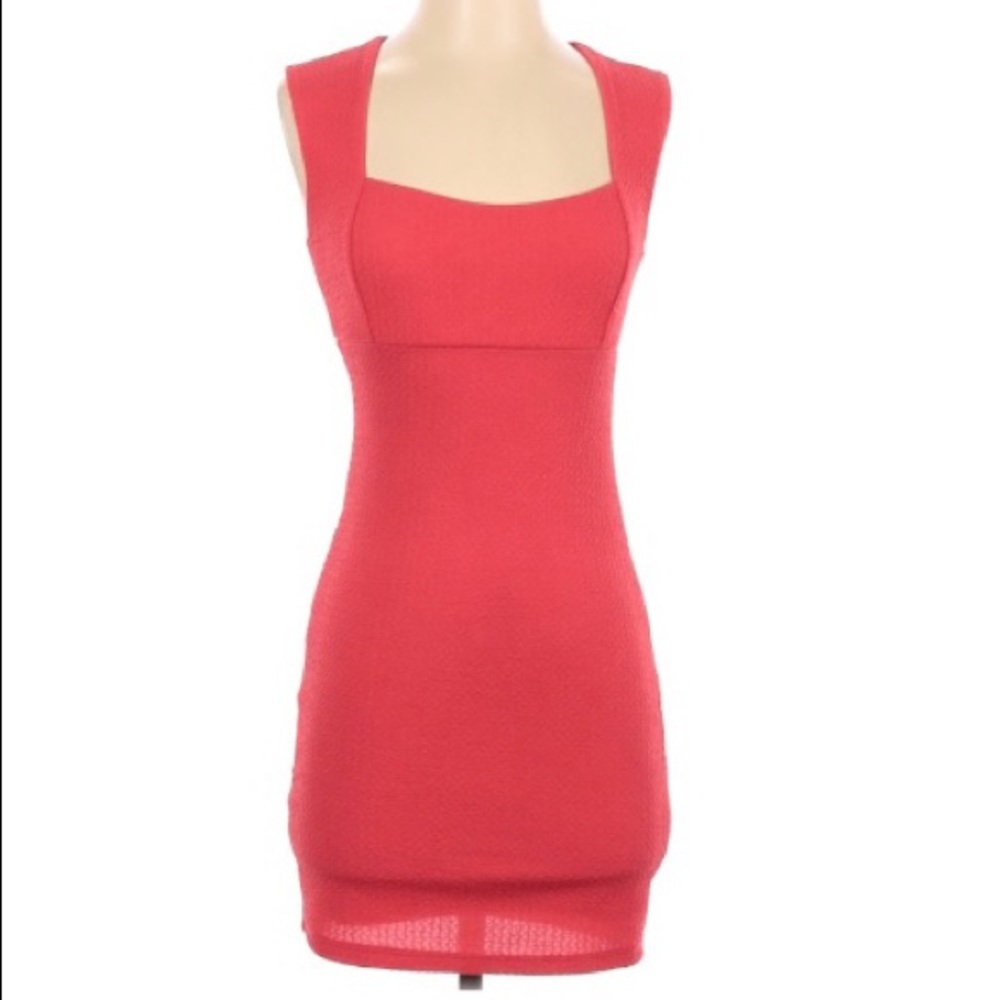 Bodycon pink dress